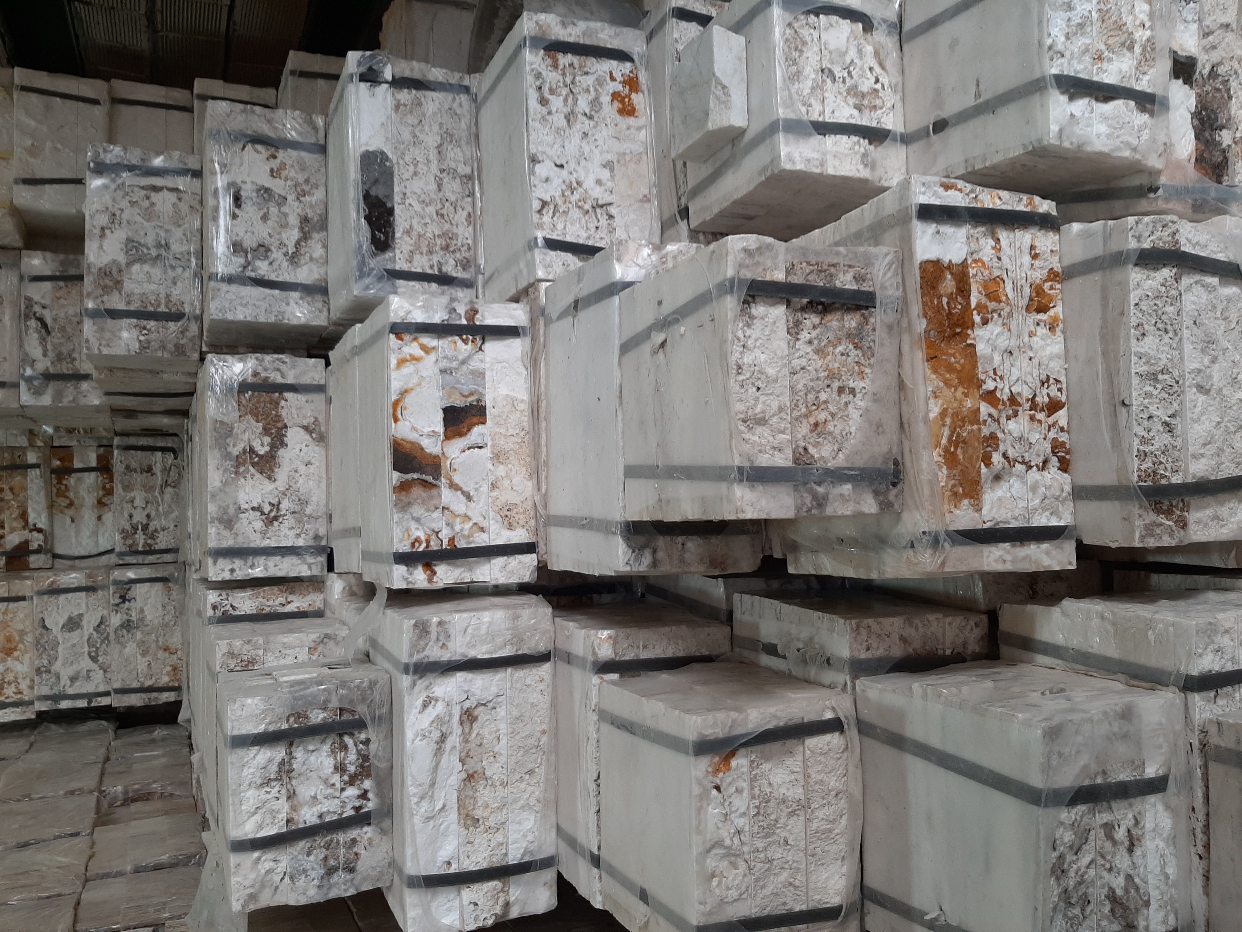 سنگ آنتیک پرتقالی ممتاز